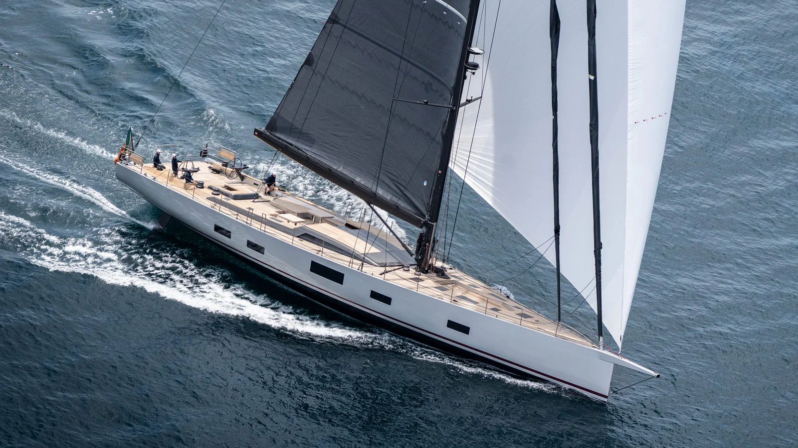 The Kalantis combines the performance of a racing yacht and the comfort of a luxury family cruiser