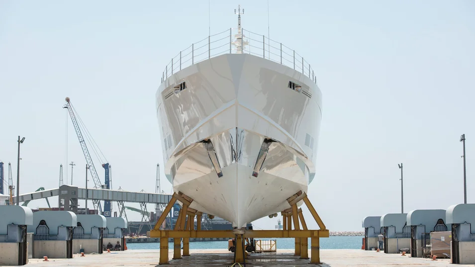 Спуск на воду 45-метровой суперъяхты Genie Blu на турецкой верфи Alia Yachts