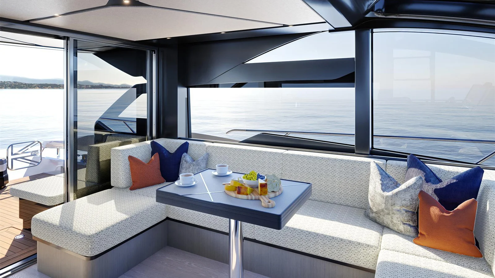 Dining/lounge on the main deck