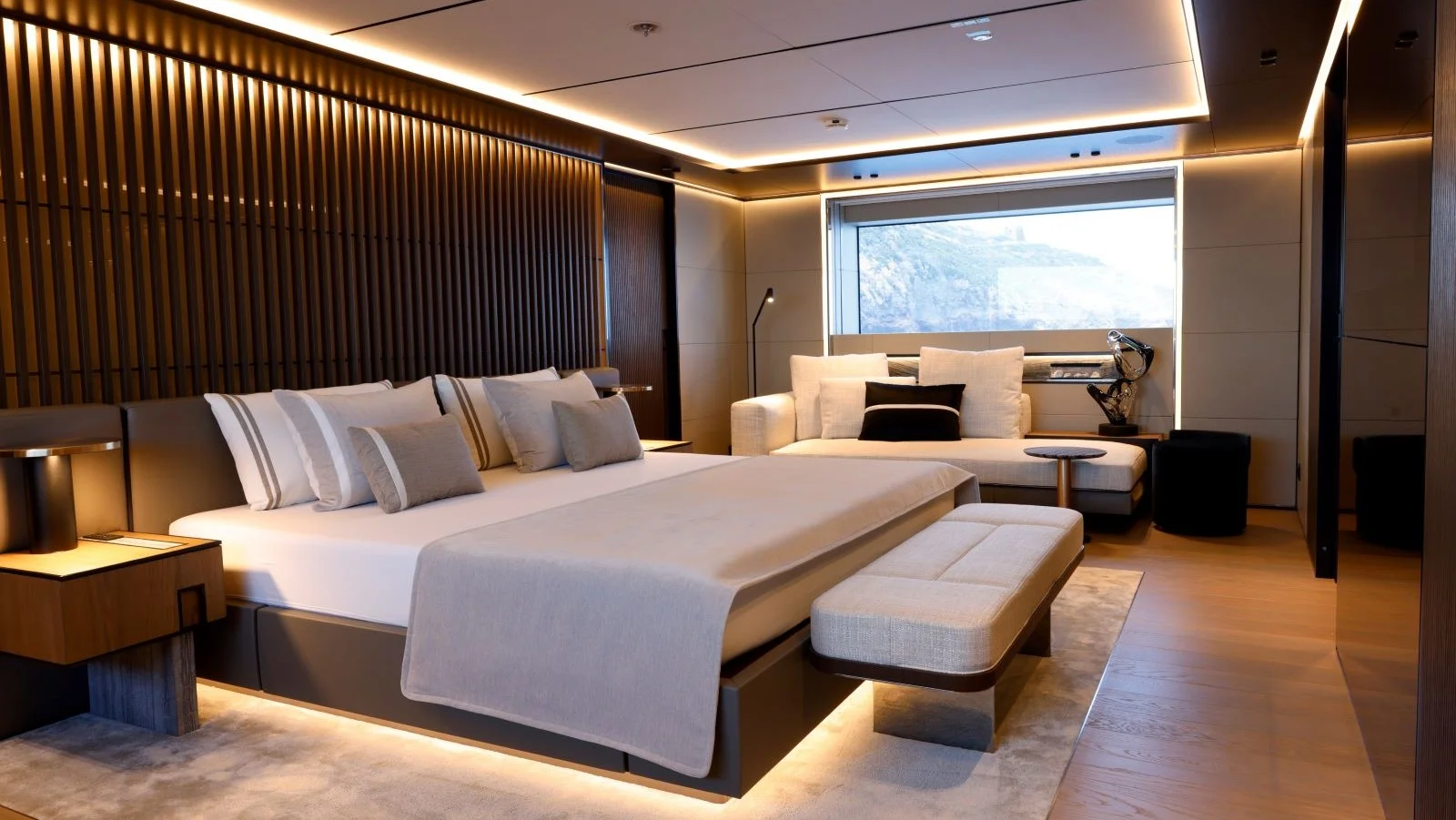 Master cabin on the main deck forward