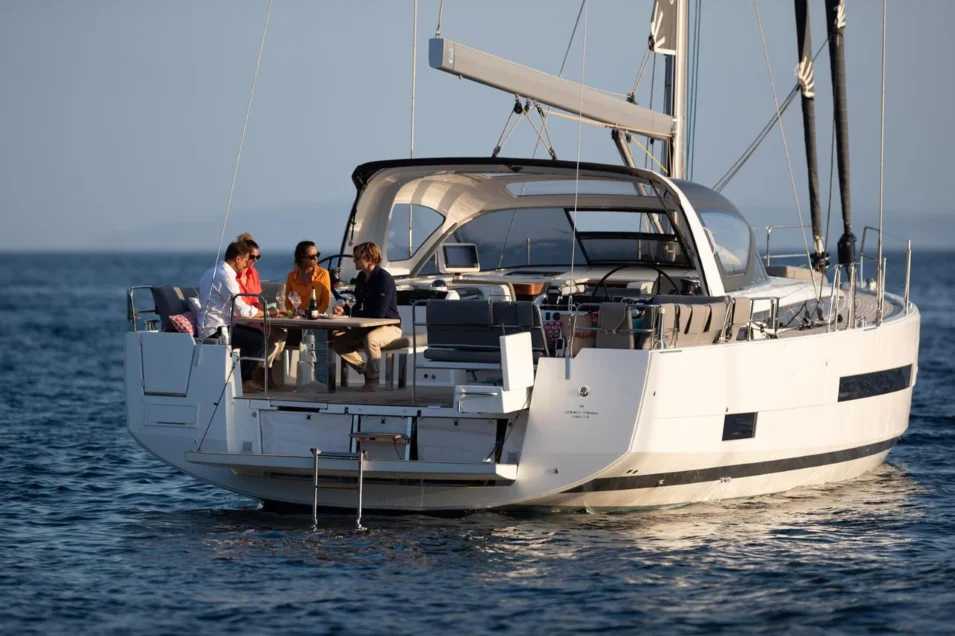 Whether it’s a bareboat or a skippered charter, you will have to deal with everyday issues on board on your own