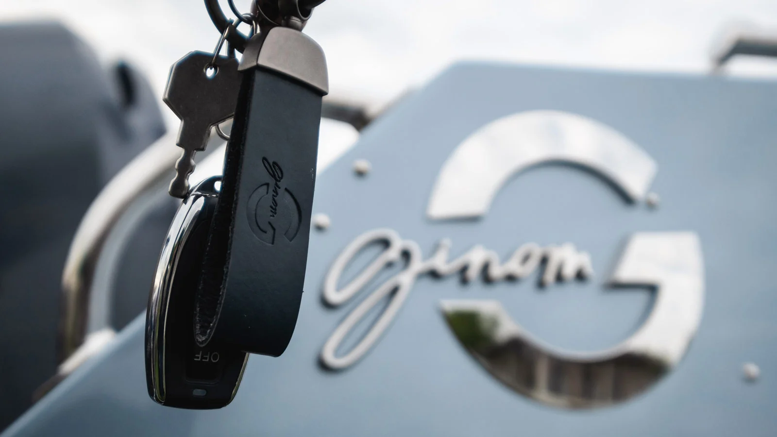 Название и логотип верфи Ginom ее основатель объясняет желанием создать оригинальный и запоминающийся бренд