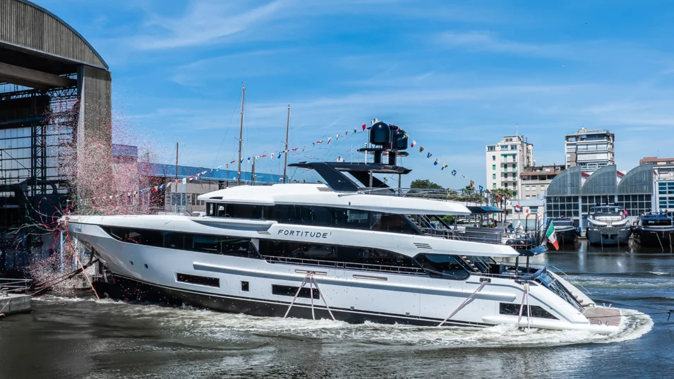 Студия Cassetta Yacht Designers полностью разработала дизайн Fortitude¹
