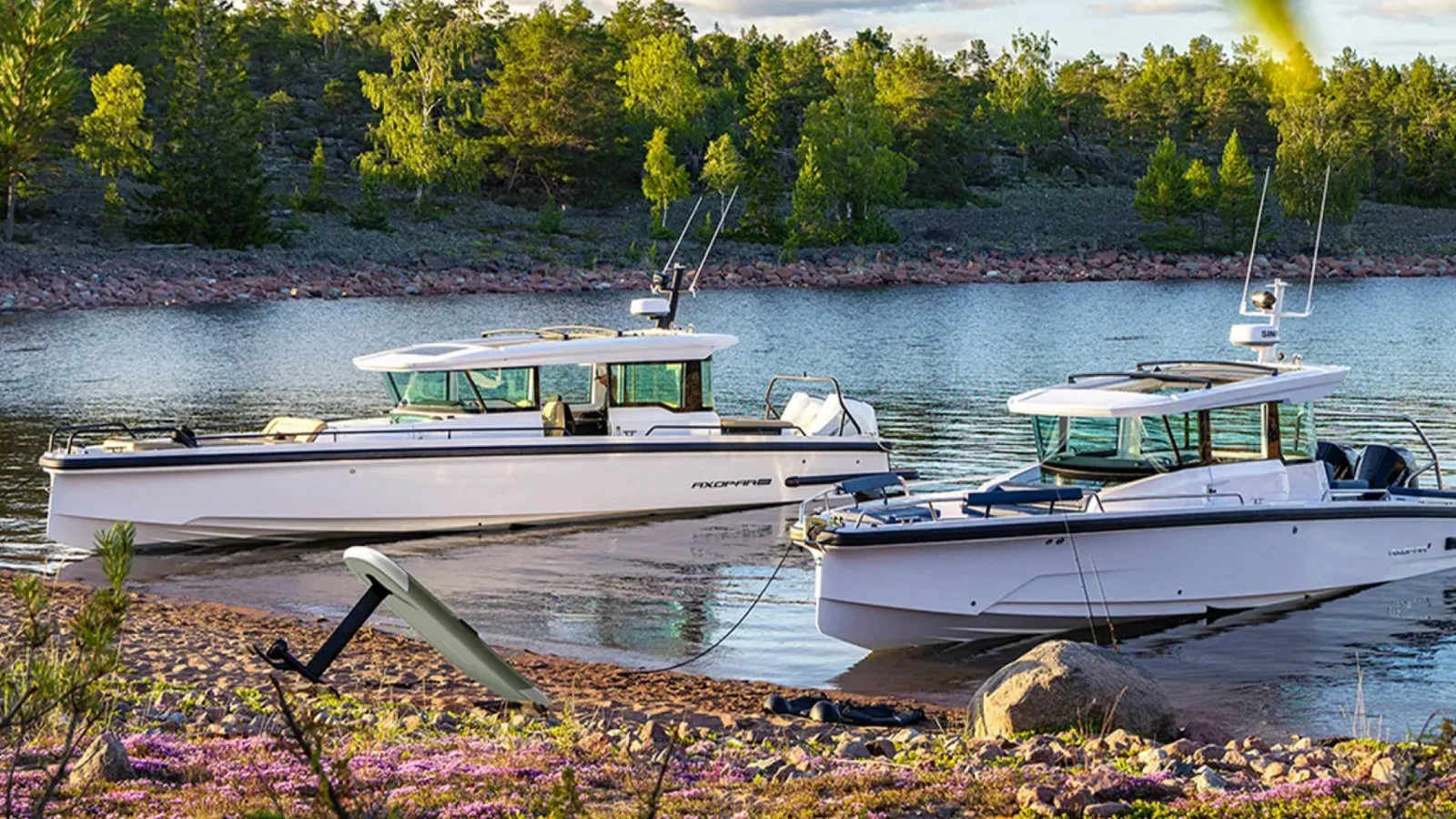 Электрофойл Flite AIR x Axopar – результат совместной работы финского бренда моторных лодок Axopar и австралийского производителя электрических гидрофойлов Fliteboard