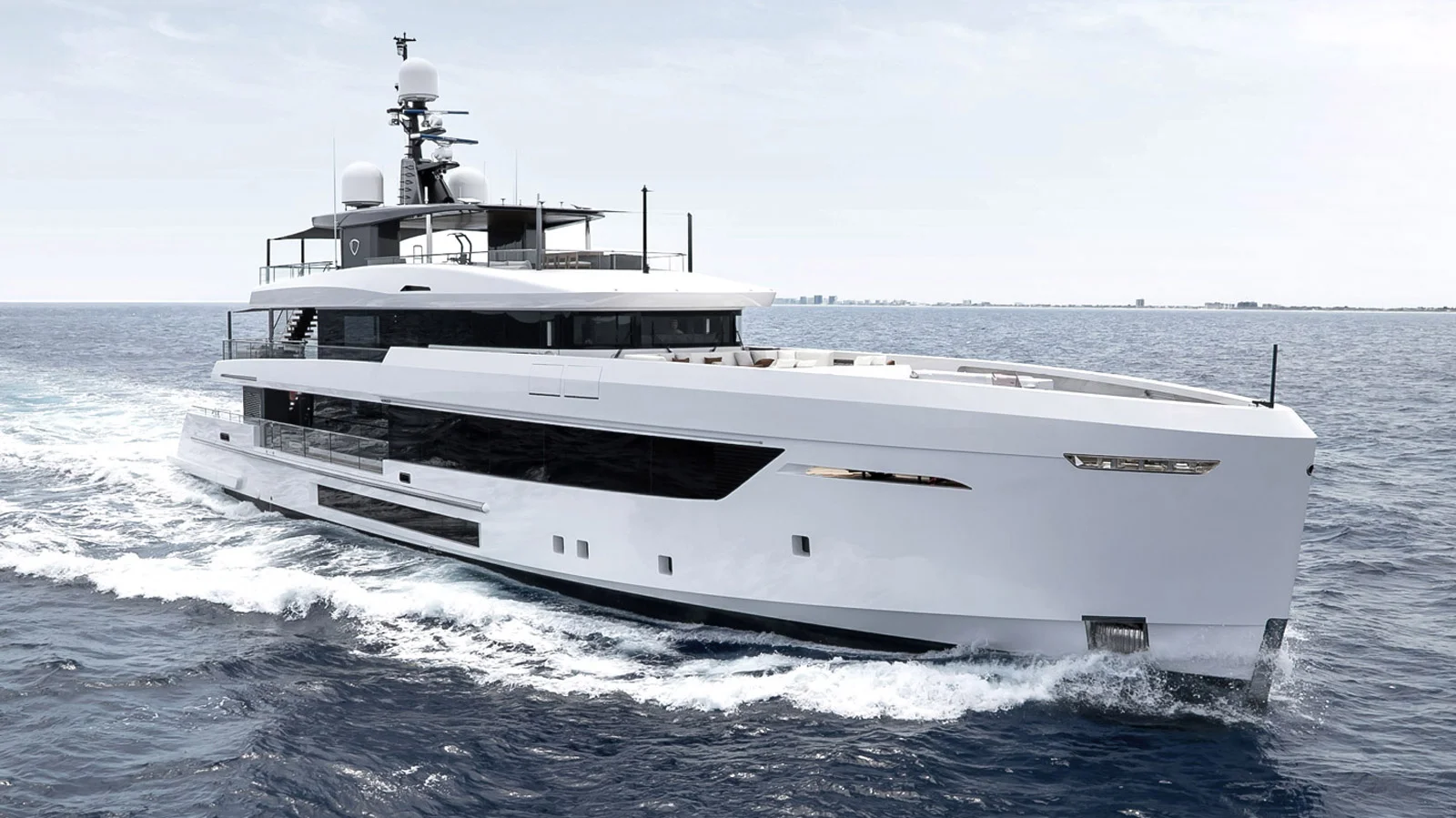 The Singolare was created in collaboration with  Cassetta Yacht Designers for the exterior and Debora Aguiar for the interior