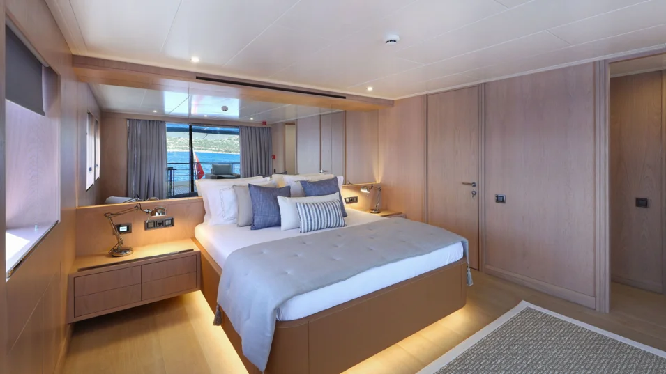 Master suite on Tortura's upper deck