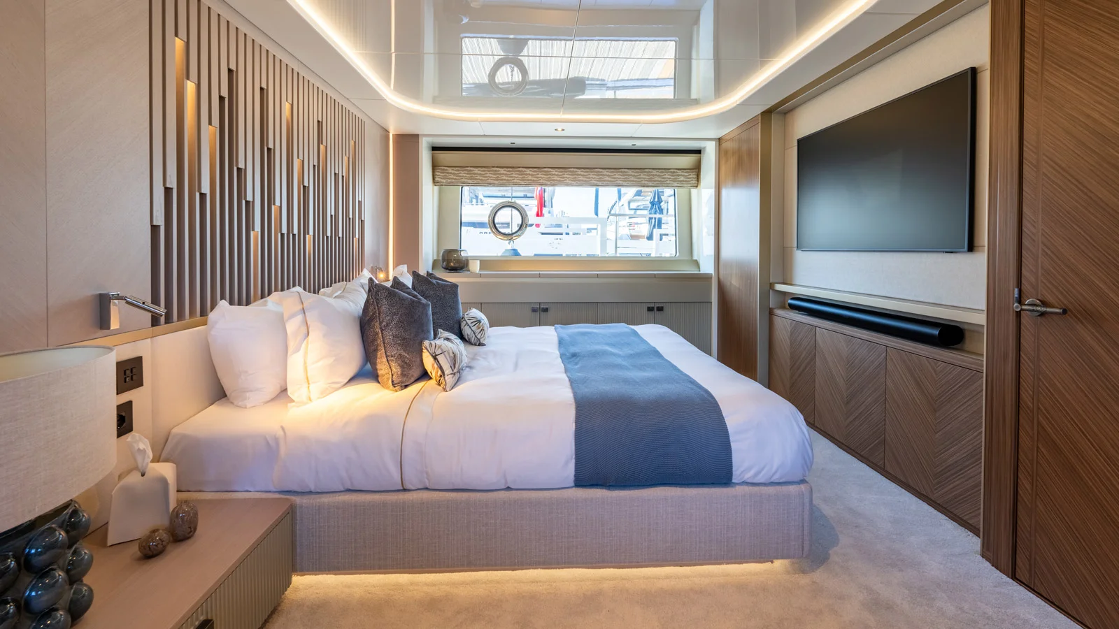 Sunseeker Ocean 156 master cabin on the lower deck