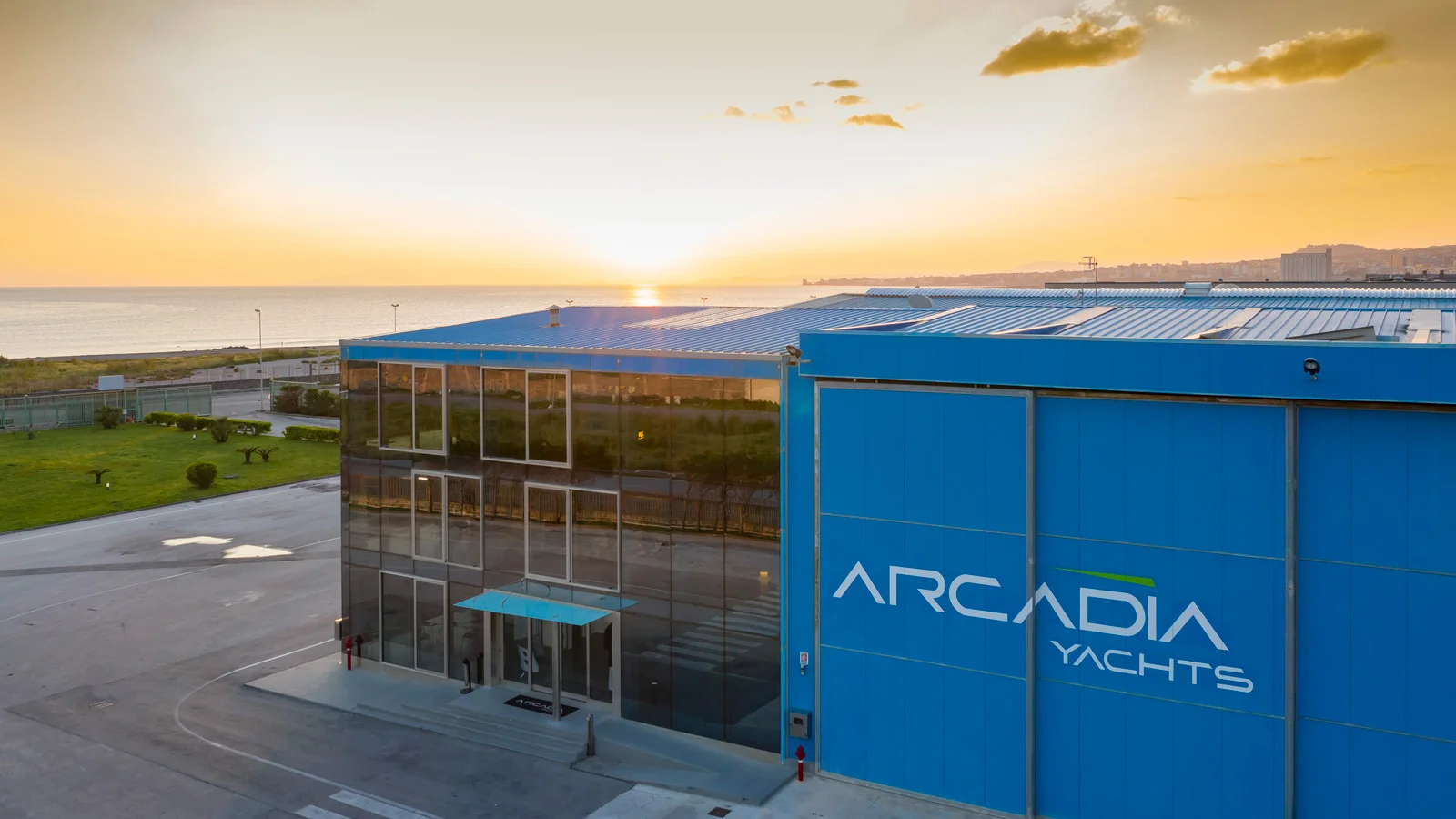 Arcadia Yachts production site in Naples