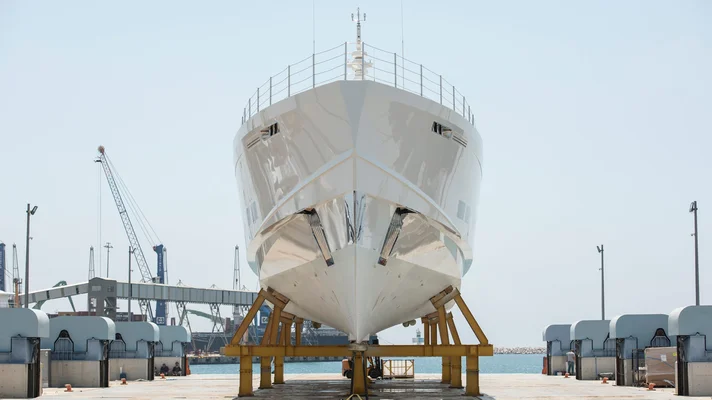 Спуск на воду 45-метровой суперъяхты Genie Blu на турецкой верфи Alia Yachts