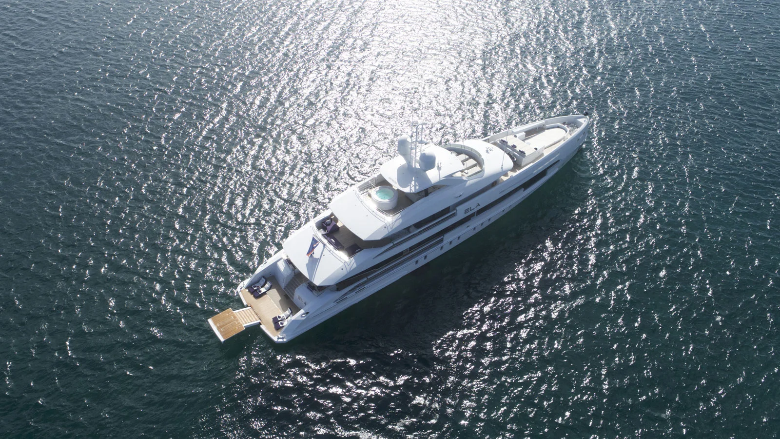 Superyacht Ela