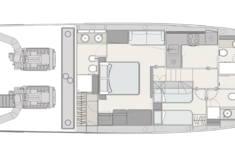 Lower deck: version with three cabins and galley down