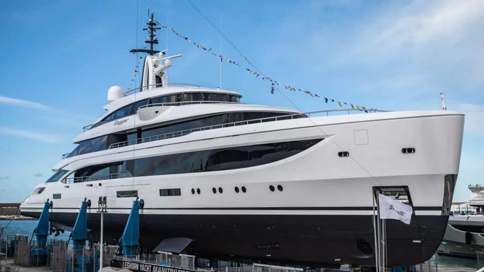 Спуск на воду суперъяхты Dagger (Benetti B.Now 67M)