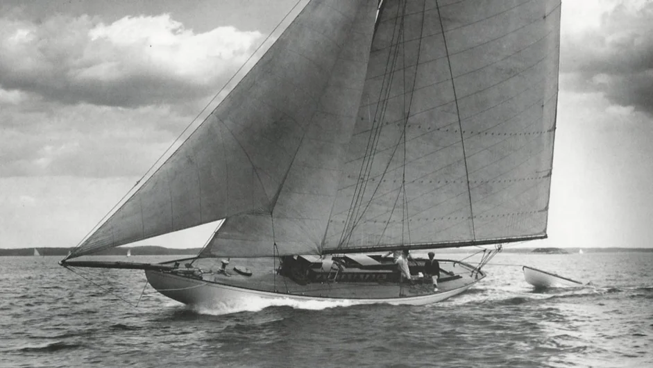 1903 Herreshoff Bar Harbor 31