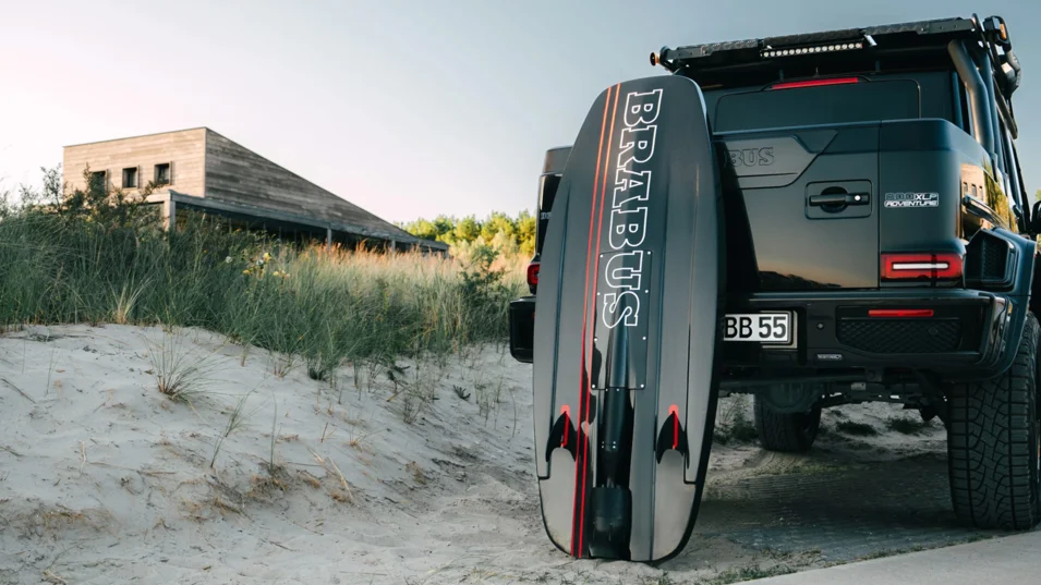 The weight of Brabus & Awake Shadow Explore Jetboard is 39 kg