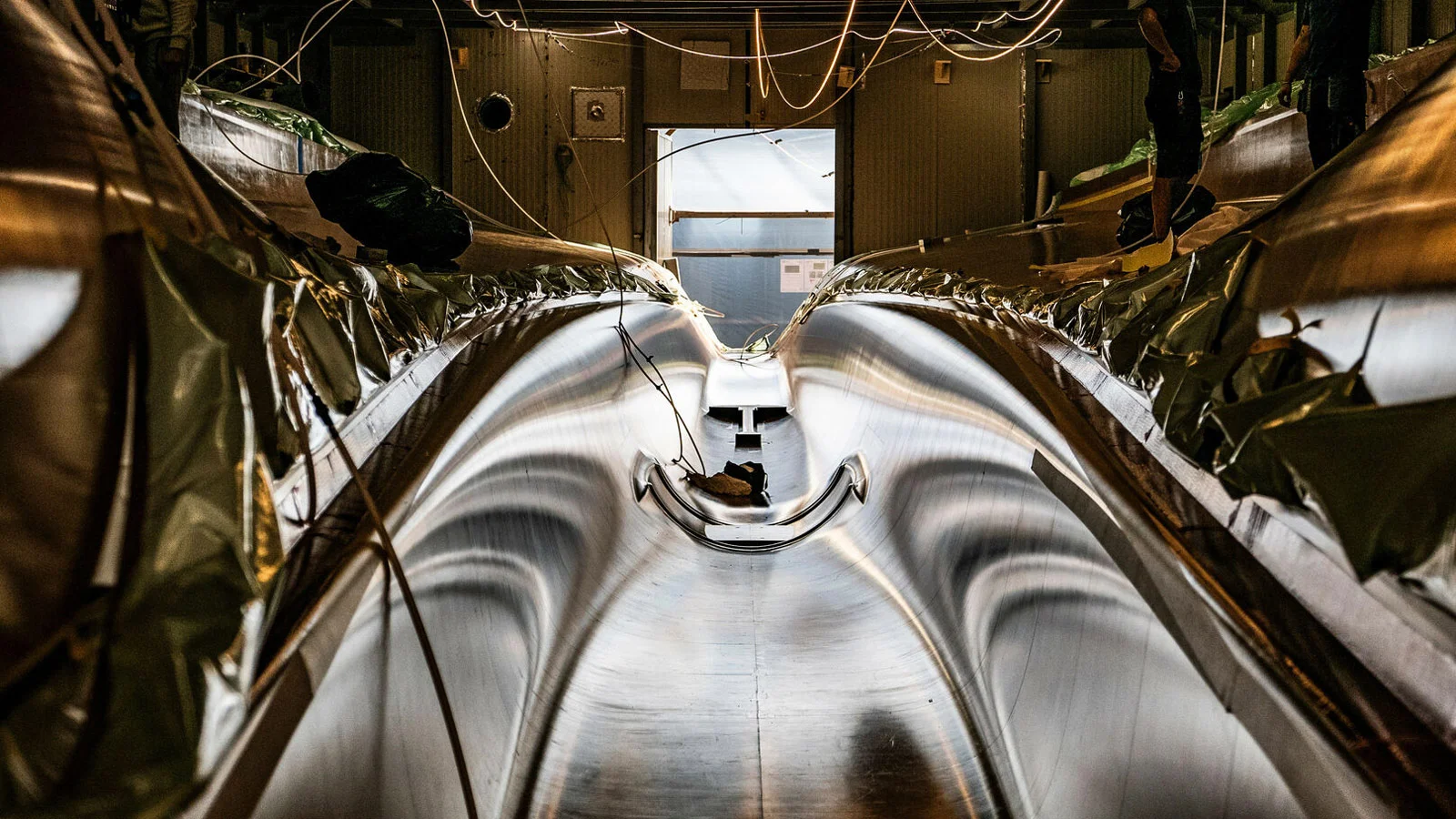 The most advanced materials and technologies are used for the construction of Ferrari Hypersail