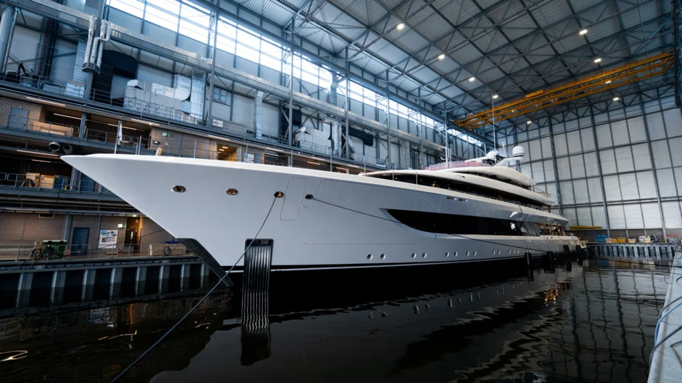 Feadship Project 827