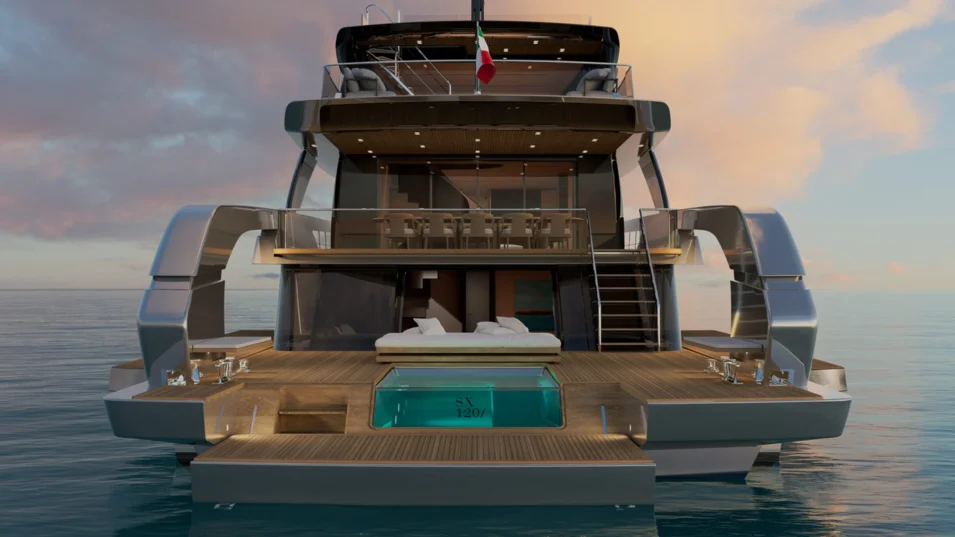 Vast area by the water with a pool on board the Sanlorenzo SX120