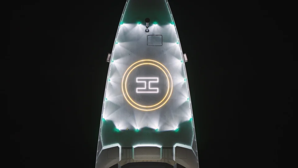 Суперъяхта Oceanco Leviathan передана своему владельцу