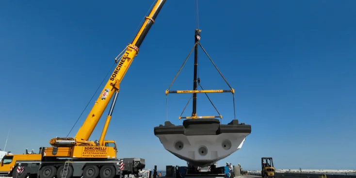 The ISA Viper 130 will be equipped with three 2200 hp MAN engines