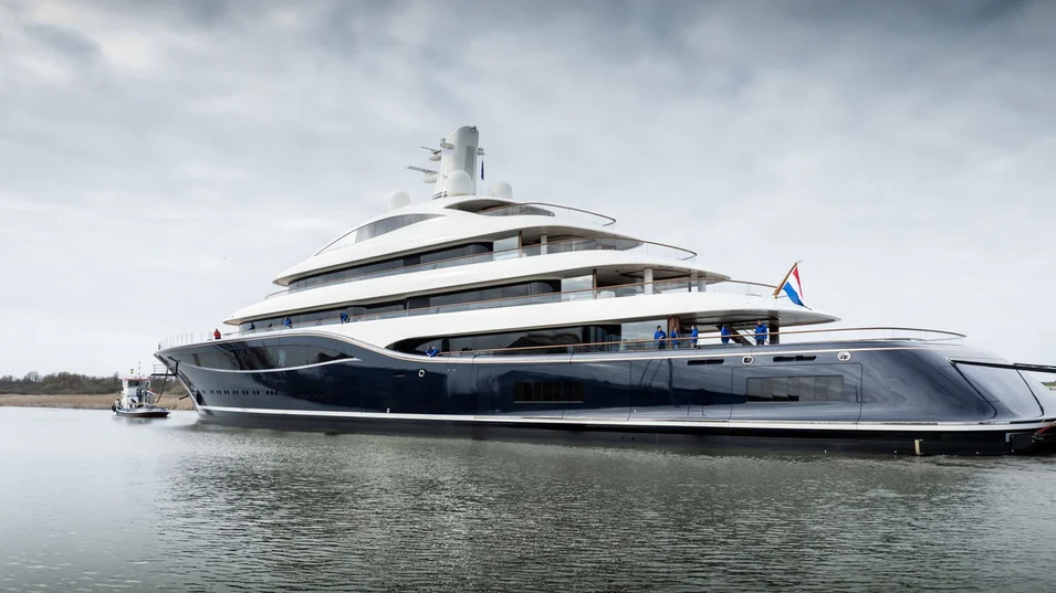 Feadship Destiny has a steel navy-blue hull and an aluminium superstructure