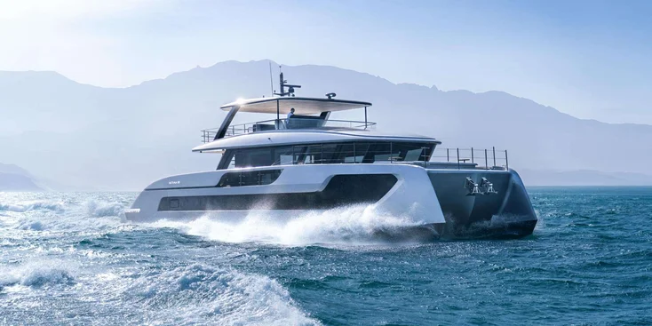Модель Ultima 88 польская верфь Sunreef Yachts виртуально представила в Сингапуре