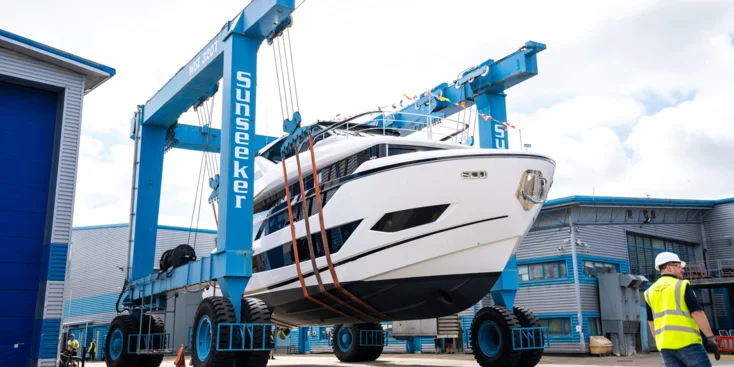 Sunseeker Ocean 156 has a length of 25.14 m, a beam of 6.56 m, and a draft of 1.86 m